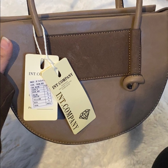 Beautiful brown Purse - Picture 2 of 4